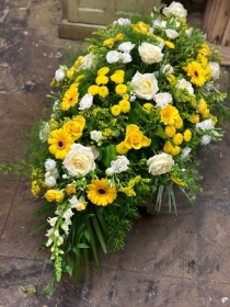 Coffin Spray: Yellow and ivory